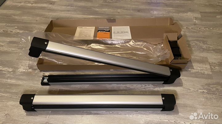 Багажник для сноуборда и лыж на крышу авто