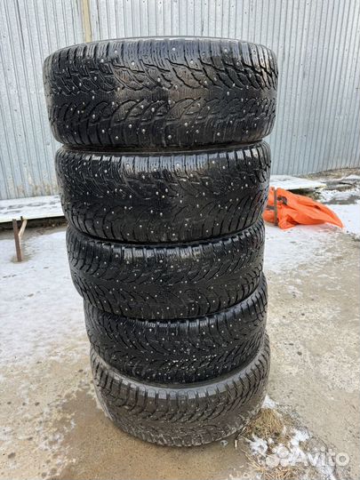 Nokian Tyres Hakkapeliitta 9 SUV 285/60 R18