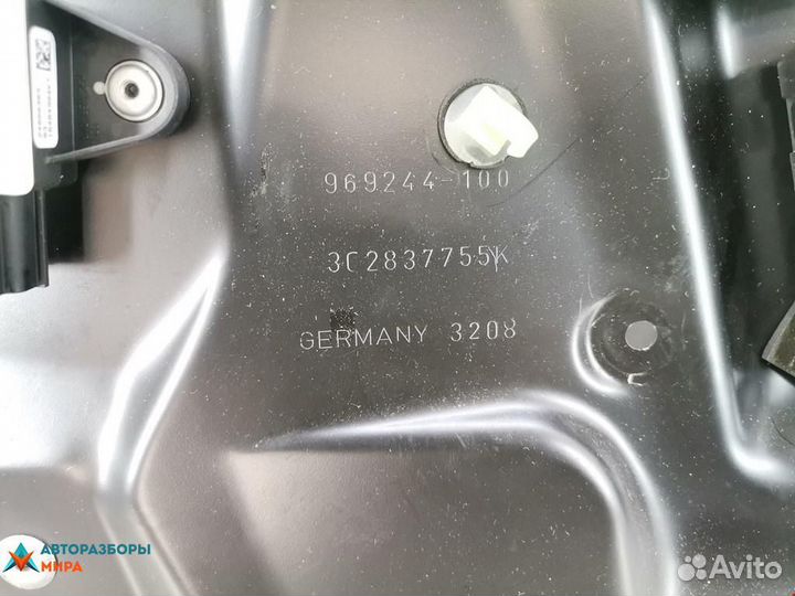 Стеклоподъемник передний левый Volkswagen Passat