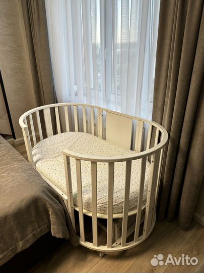 Кроватка трансформер с маятником