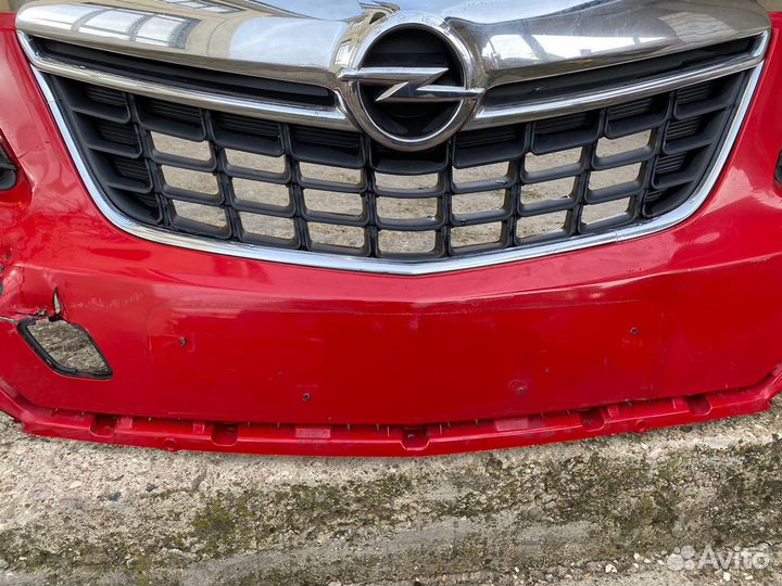 Бампер с решёткой Опель Мокка