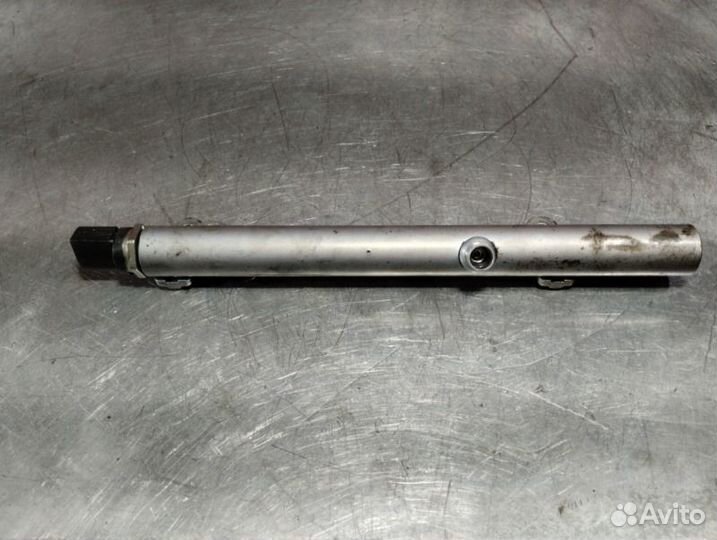 Топливная рампа правая Mercedes E-Class W211 OM642