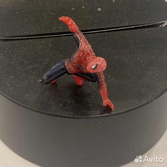 Киндер игрушка Человек-паук (Spider-Man)