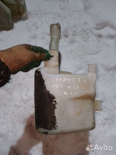 Бачок омывателя Mitsubishi Galant 8