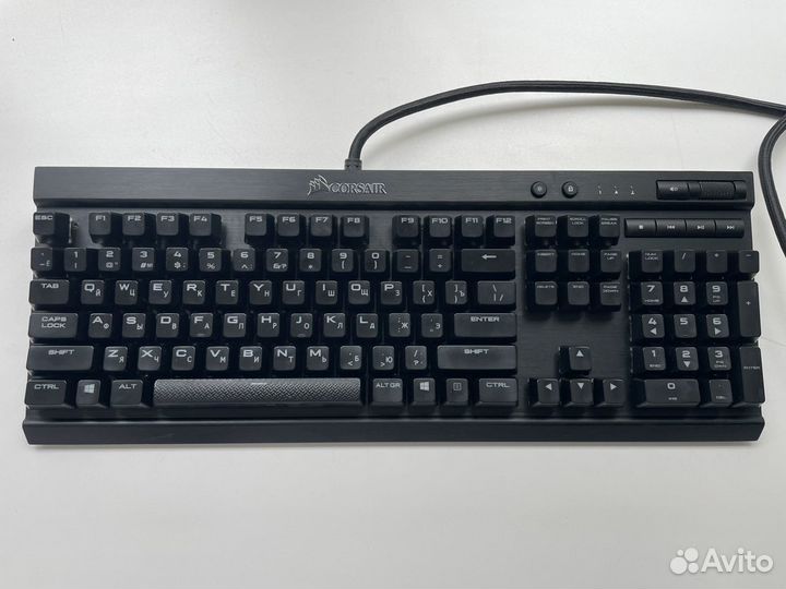 Механическая клавиатура Corsair K70 LUX RGB