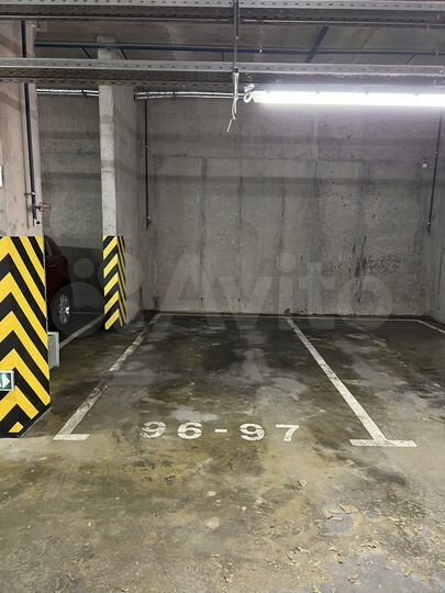 Машиноместо, 13 м²