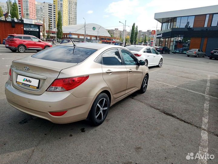 Hyundai Solaris 1.6 AT, 2013, 132 000 км