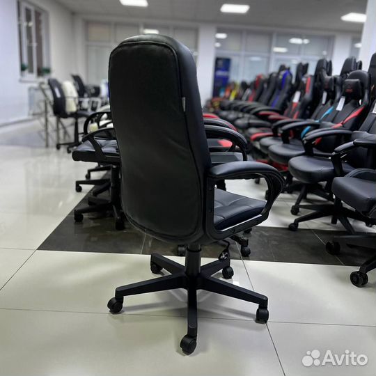 Офисное кресло С-002