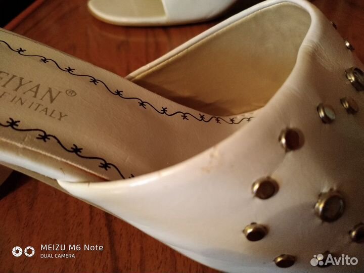 Босоножки- сабо