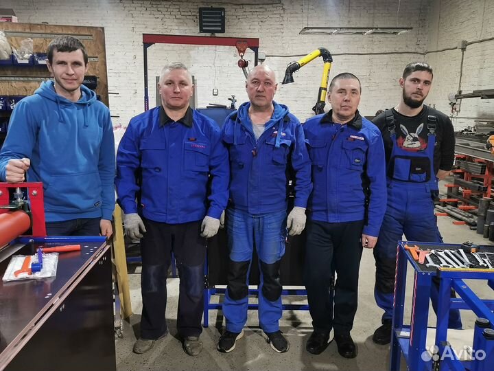 Менеджер по продажам оборудования