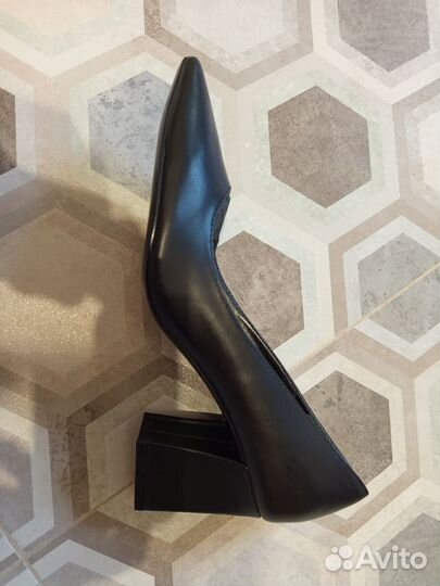 Calvin Klein Туфли женские новые 37.5 размер