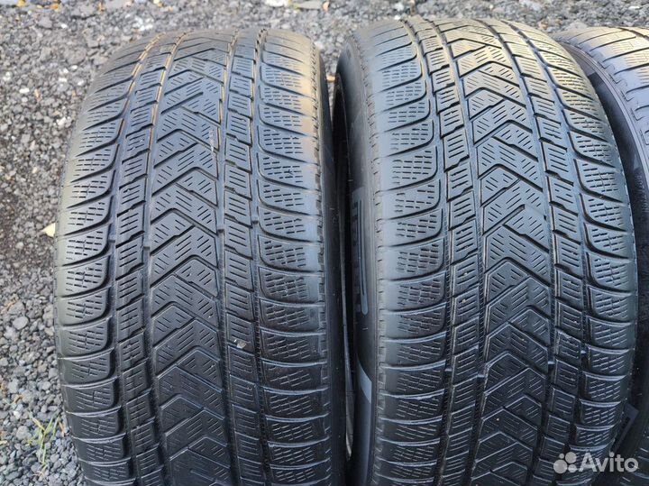 Pirelli Scorpion Winter 2 275/45 R21 и 315/40 R21 107V