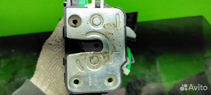 Замок двери передний левый Hyundai