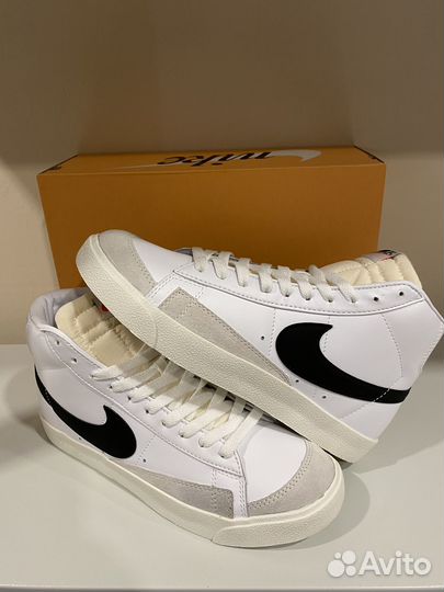 Кроссовки Nike blazer
