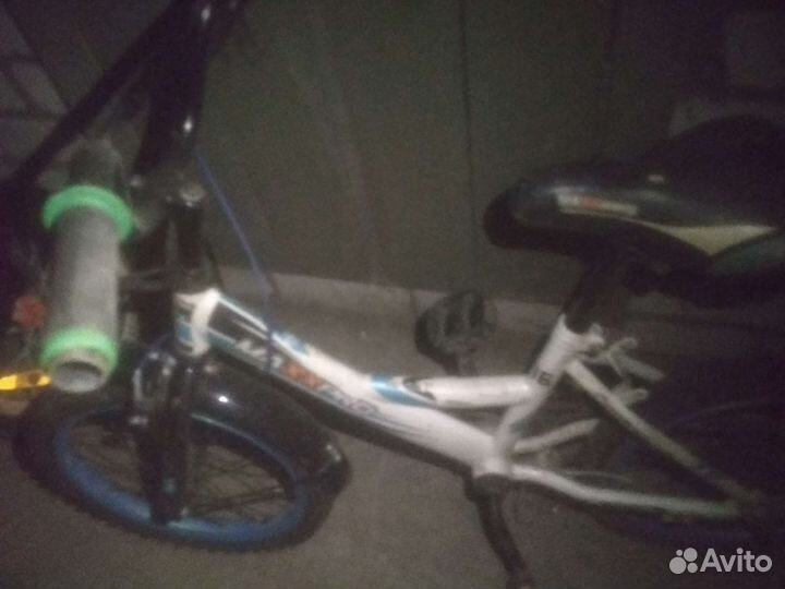 Велосипед детский, колесо 16