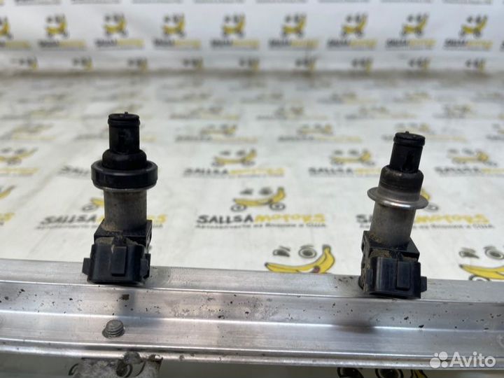 Топливная рейка в сборе с форсунками Honda Odyssey