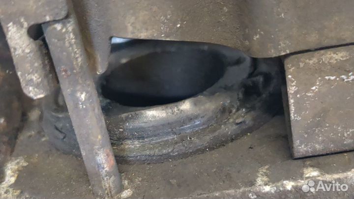 Суппорт Mercedes E W211, 2004