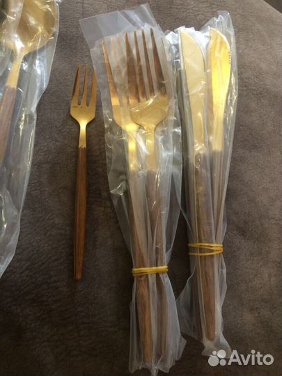 Набор столовых приборов новый