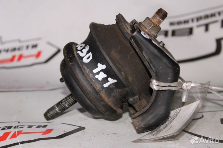 Подушка двс toyota. cresta crown mark II progres v