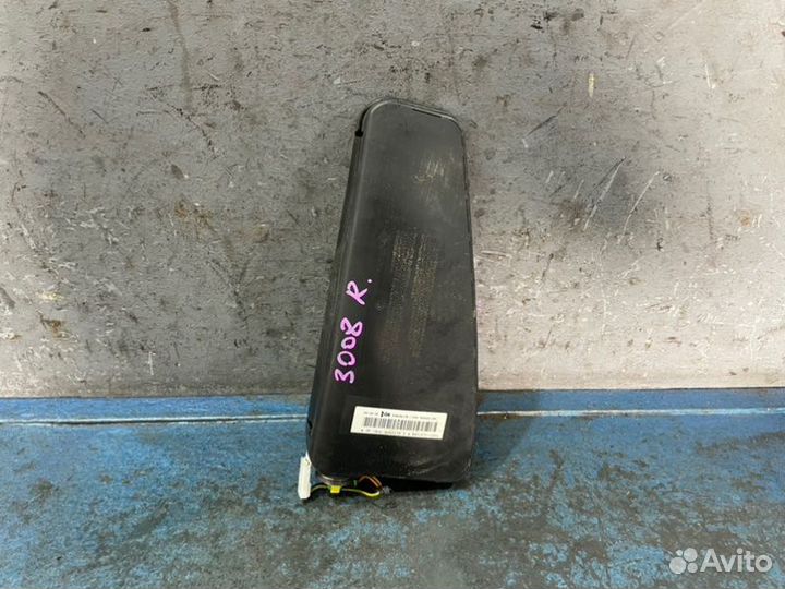 Подушка в сиденье передняя правая Peugeot 3008