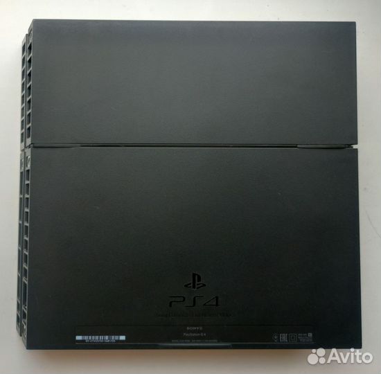 Sony PS4, 50+ игр, 2 геймпада