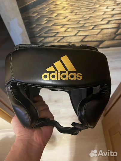 Боксерский шлем adidas