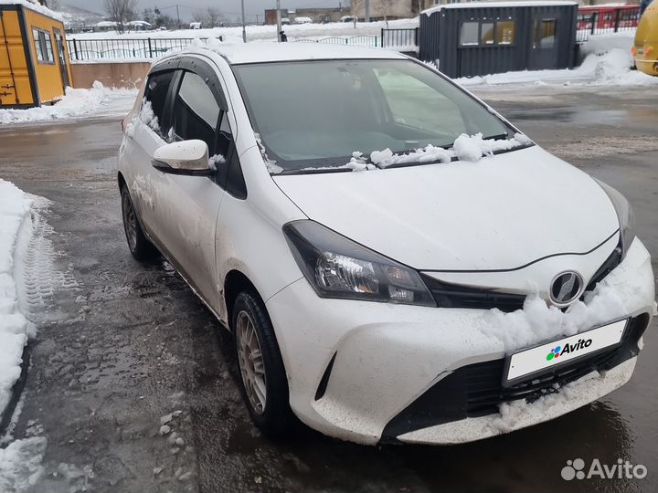 Toyota Vitz 2015