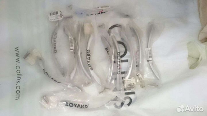 Мебельные металлические ручки Boyard (с винтами)