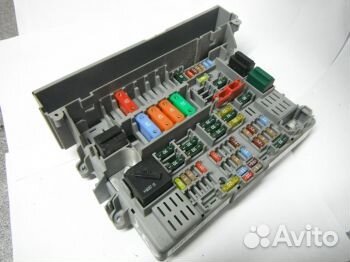 Блок предохранителей 61146906621