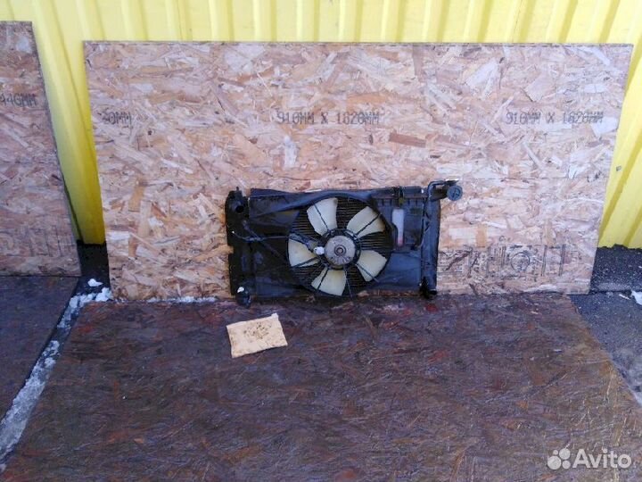 Радиатор охлаждения Toyota WiLL VS ZZE128