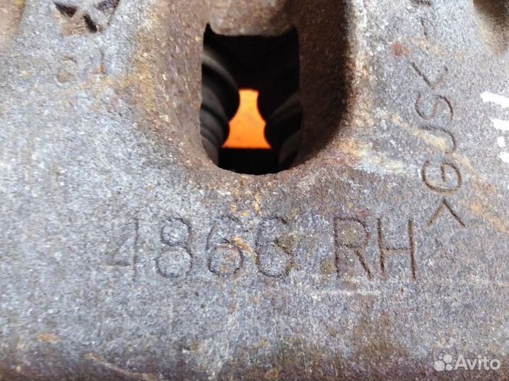 Суппорт тормозной передний правый Jeep Grand