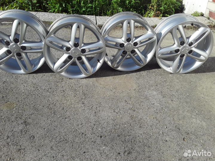 Литые диски с Санг Ёнг R 16