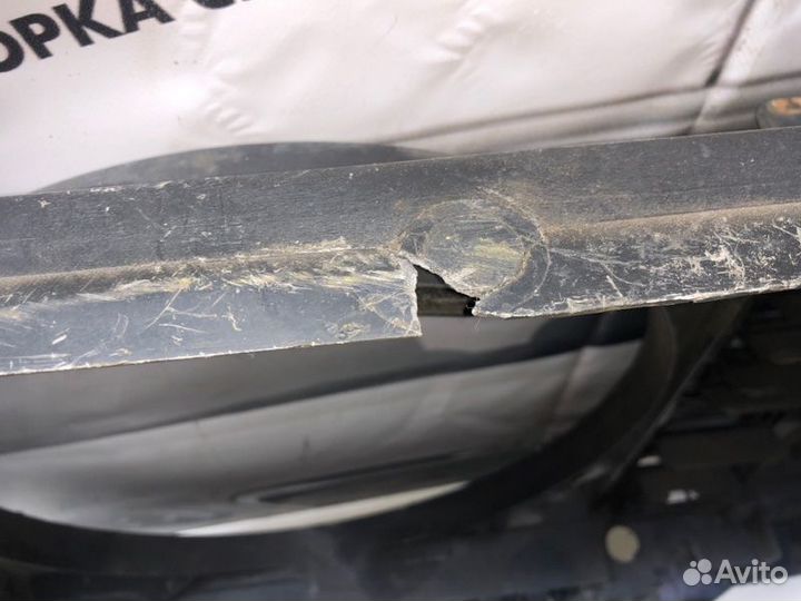 Телевизор (рамка радиаторов, диффузор) Citroen С5