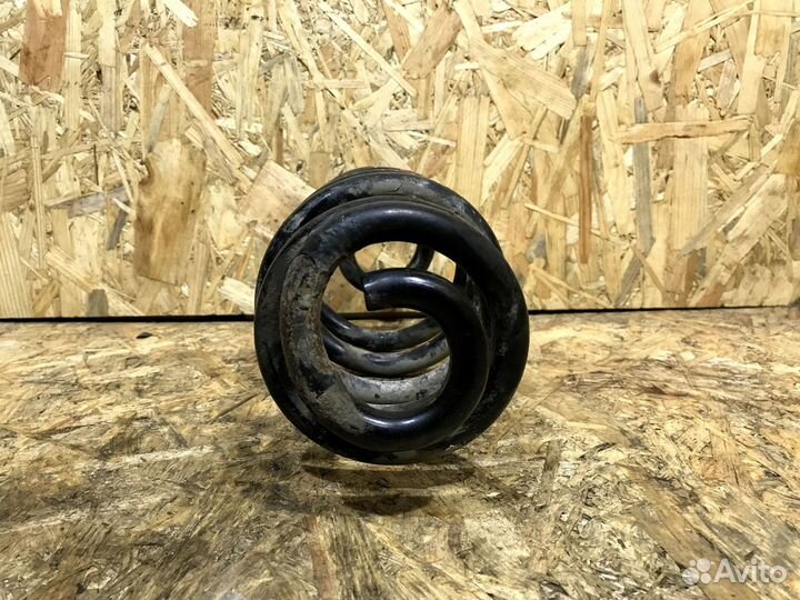 Пружина подвески задняя Audi A4 B6 2004