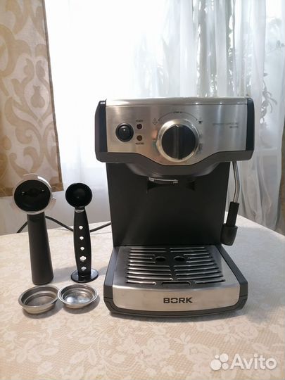 Кофеварка рожковая bork CM EMP 9617 BK