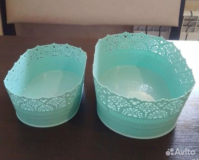 Сухарницы пластмассовые