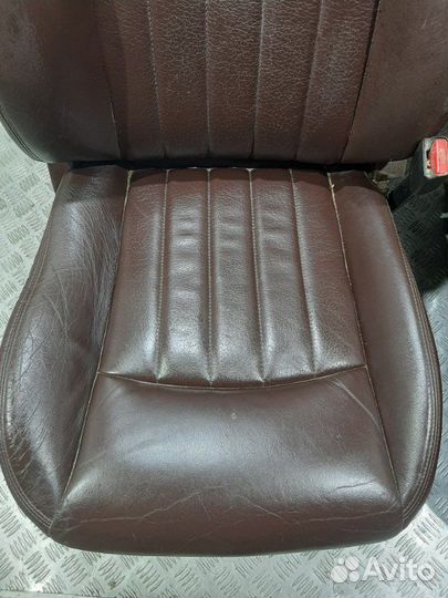 Сиденья комплект Infiniti Ex35 J50 VQ35HR 2008