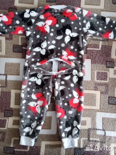 Продаю детский комбинезон