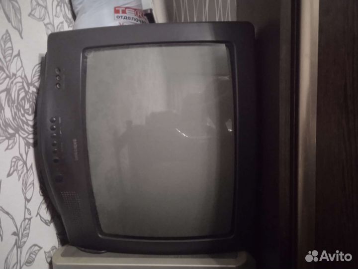 Телевизор б/у