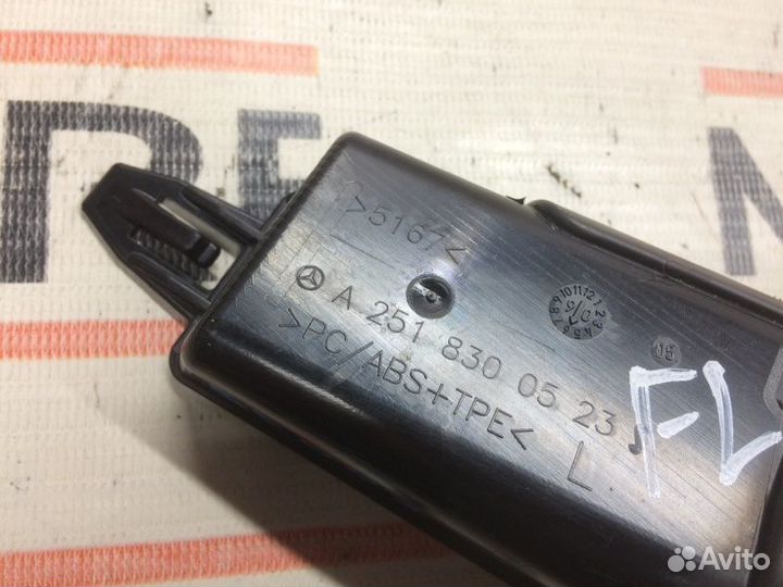 Воздуховод печки передний левый Mercedes-Benz