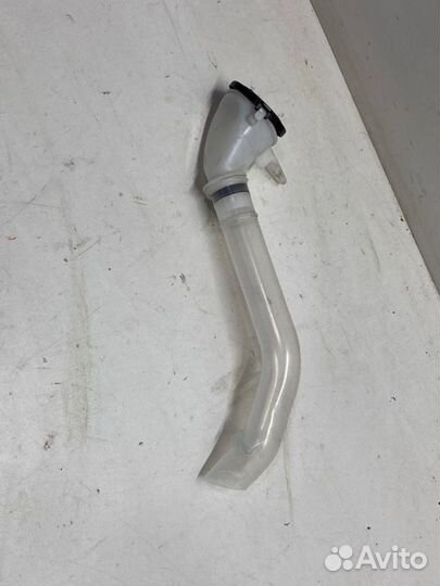 Горловина бочка омывателя Toyota Camry V70/V75