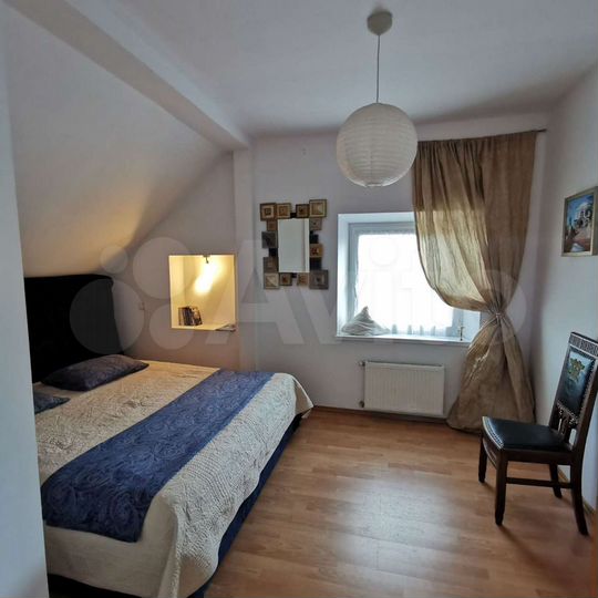 3-к. квартира, 100 м², 3/3 эт.