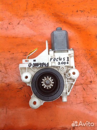 Мотор стеклоподъемника передней правой двери For