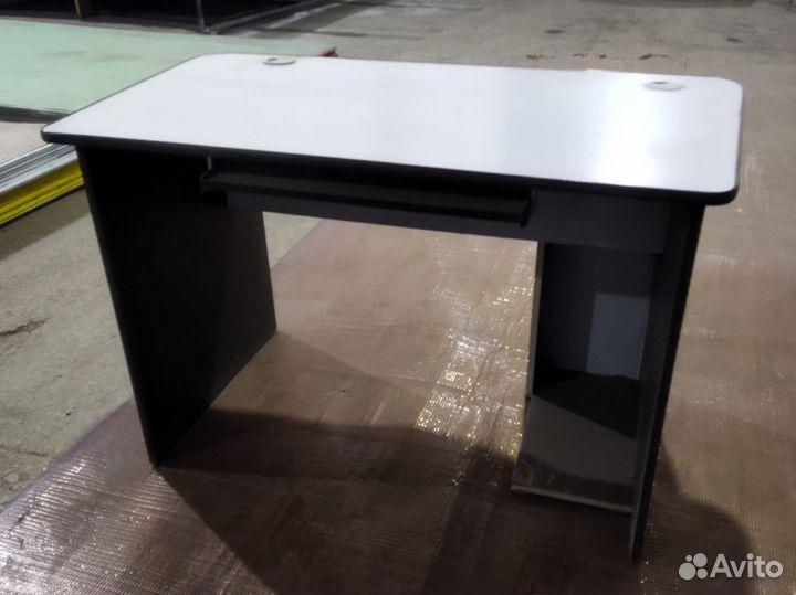 Компьютерный стол бу