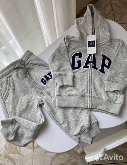 Детский костюм gap