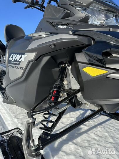 Снегоход Brp Lynx Xterrain Brutal 2023 Black (LCD)