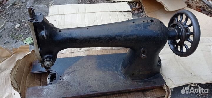 Швейная машинка