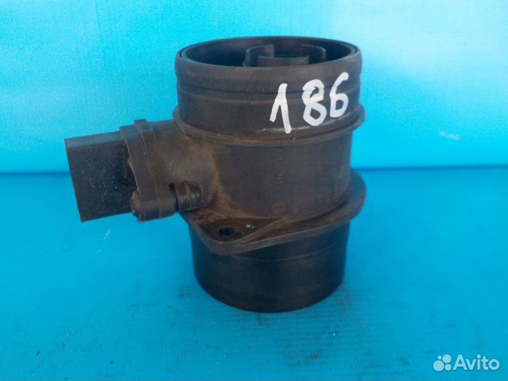 Датчик массового расхода воздуха volkswagen Passat