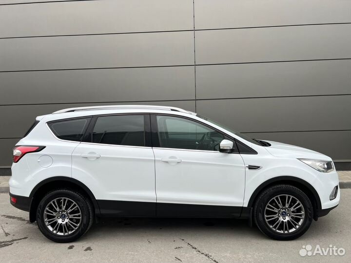 Ford Kuga 2.5 AT, 2018, 110 700 км