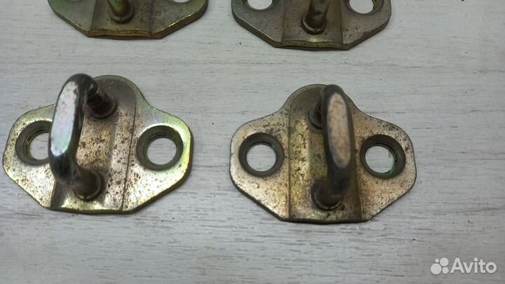 Петля замка Opel Omega B